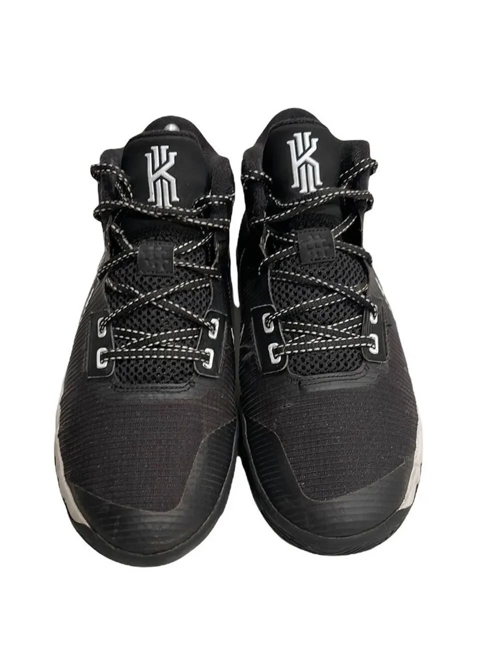NIKE Youth Kyrie Fly Trap 4 GS Black/White SZ 7Y